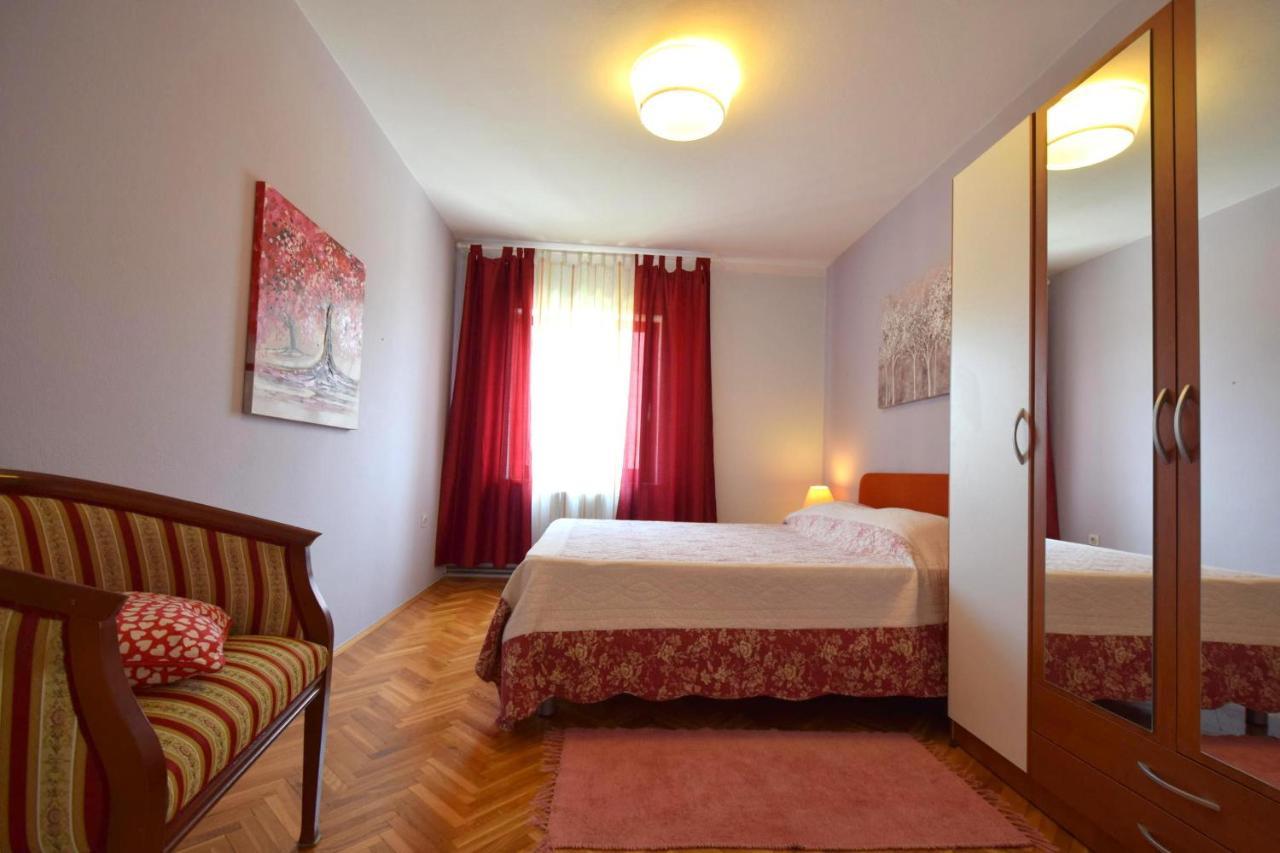 Apartment Mila Malinska Esterno foto