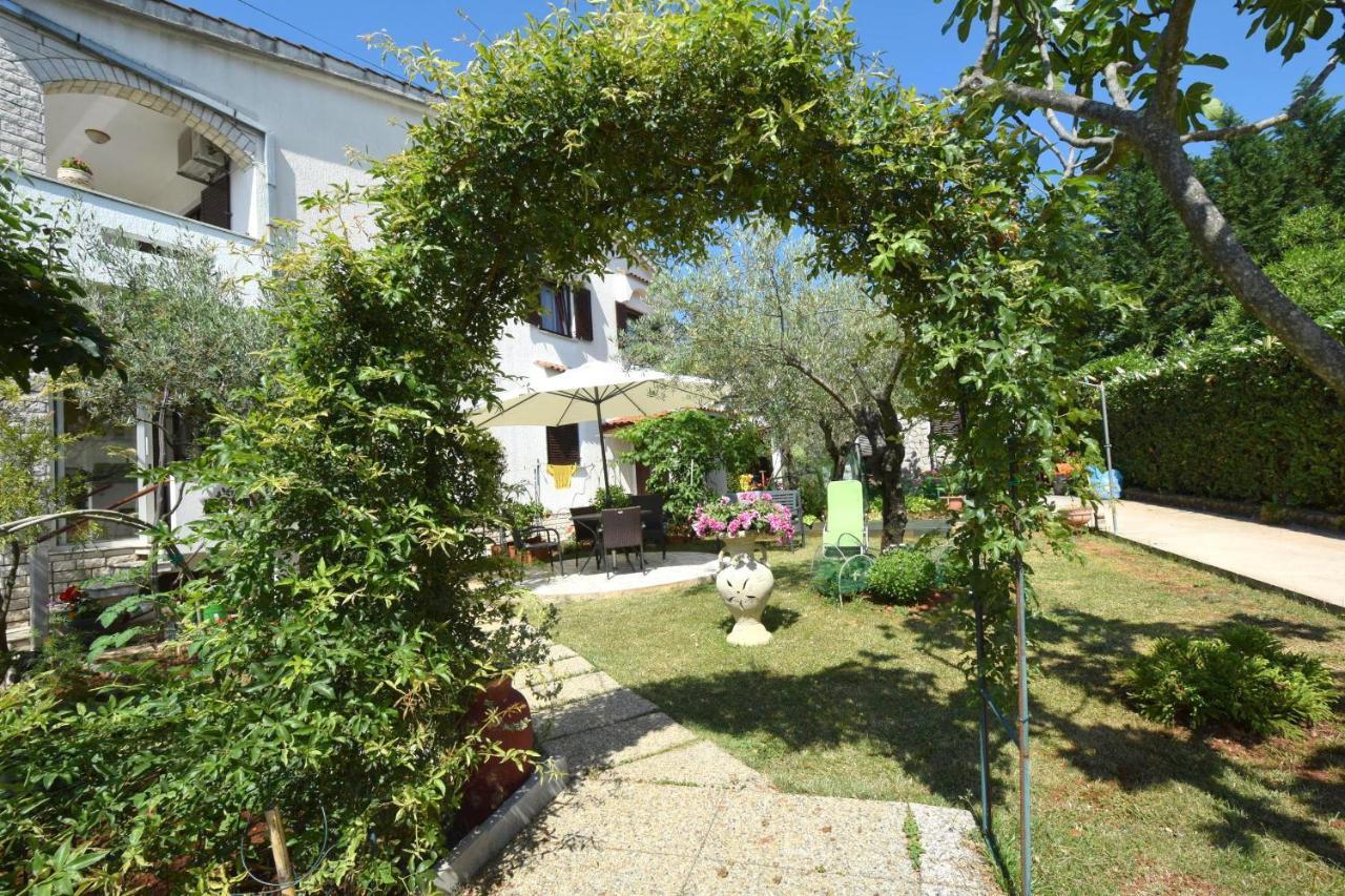 Apartment Mila Malinska Esterno foto